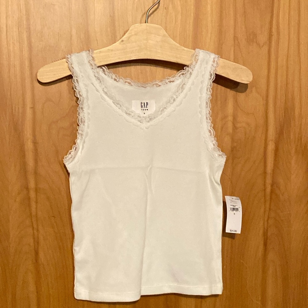 GAP teen lace trim crop tank